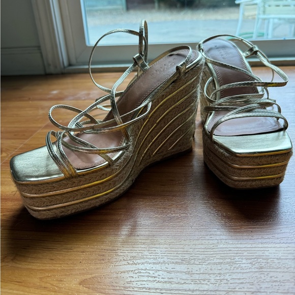 ASOS DESIGN Thalia strappy tie leg wedges in gold size 9 - Picture 7 of 16